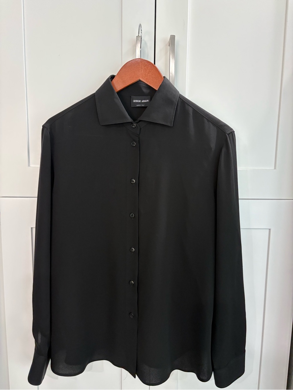 Giorgio Armani Silk Dress Shirt - Classic Collared Button-Up